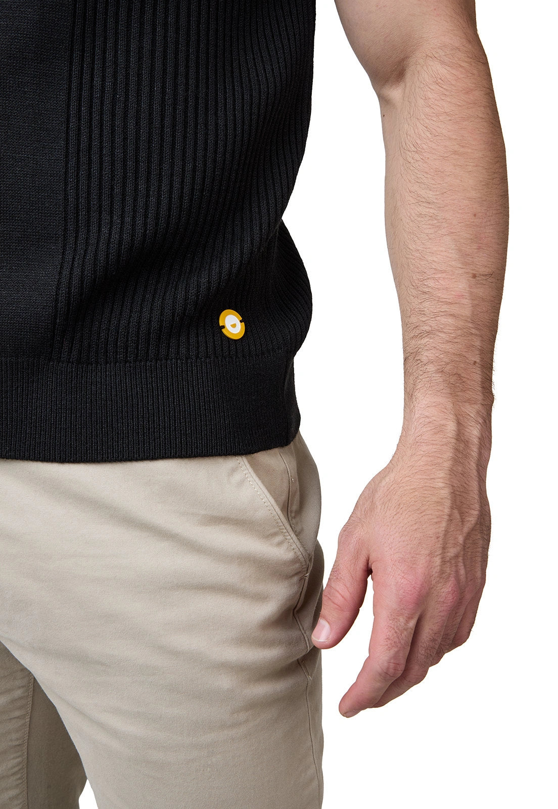 Camiseta Timothee estilo polo de mangas cortas, con cremallera y detalles acanalados para hombre, marca Giive.