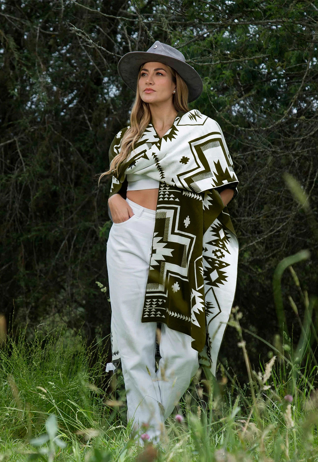 Ruana Cruces Doble Faz - Giive