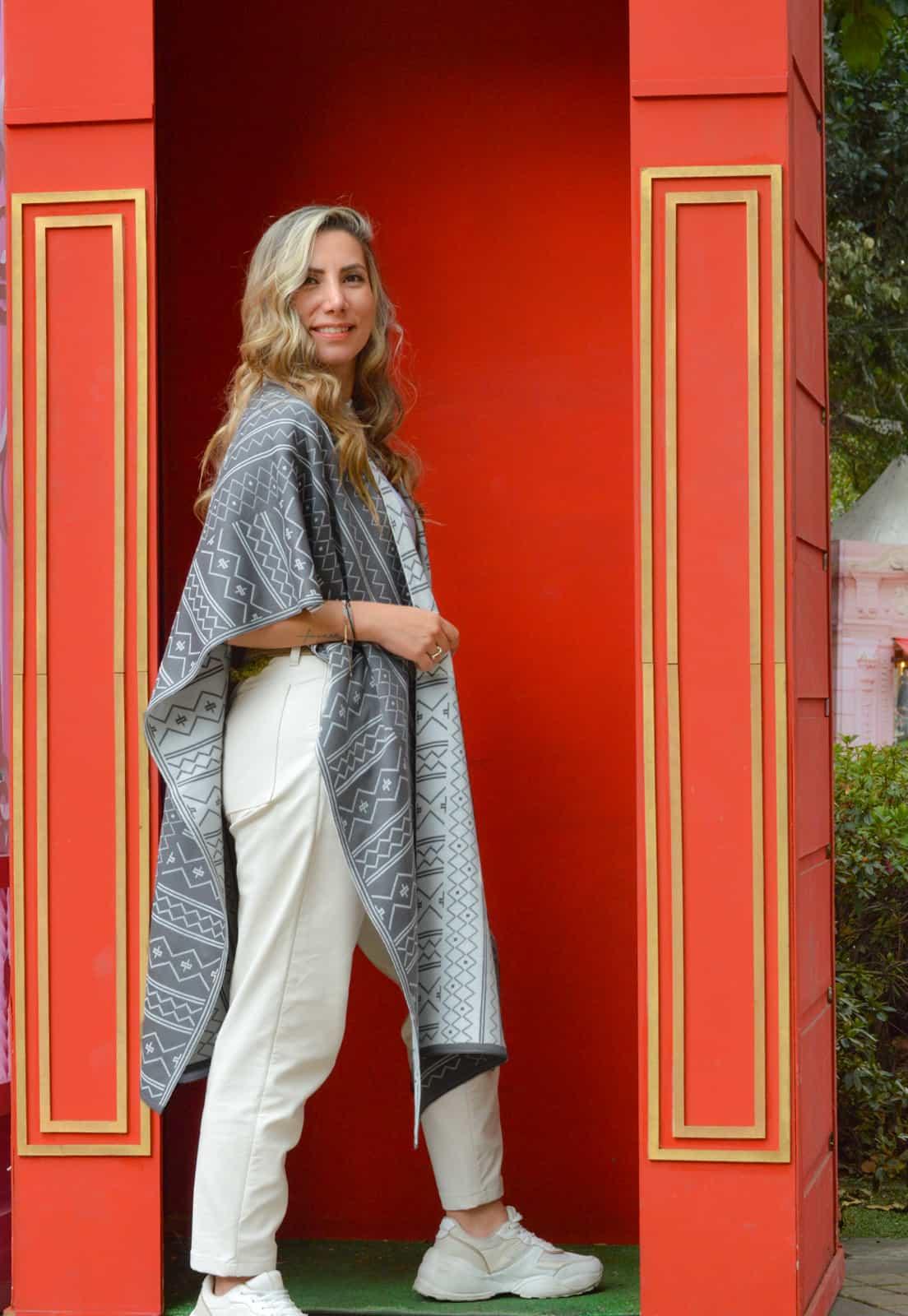Ruana Caminos Giive - Ruana con diseño Doble Faz con Cinturón para Mujer