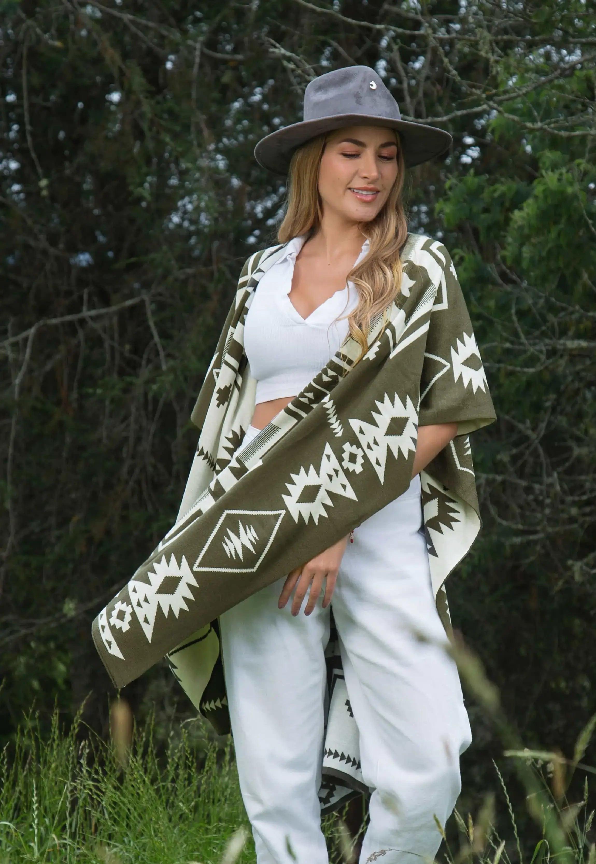 Ruana Cruces Doble Faz - Giive