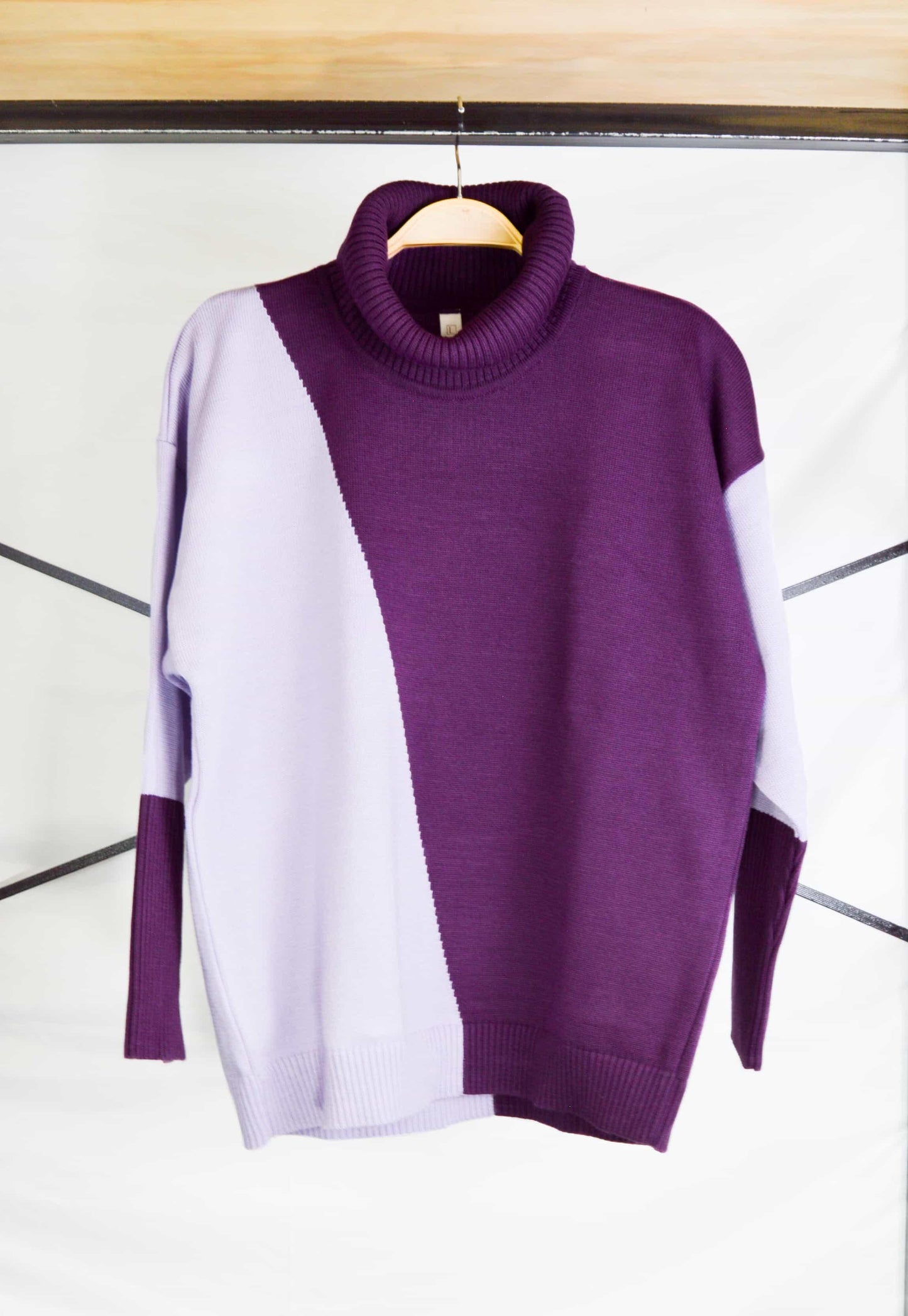Saco intarsia diagonal cuello tortuga - Giive Giive