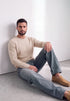 Buzo Windsor Giive de tejido de punto, cuello redondo, manga larga y textura uniforme.