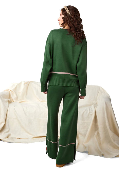 Set conjunto Suéter y Pantalón  Suéter Lauren de Giive, largo con cuello redondo, corte suelto y tejido en hilo suave.  y Pantalón tejido para mujer, corte tiro medio con bota campana sutil y cremallera invisible.